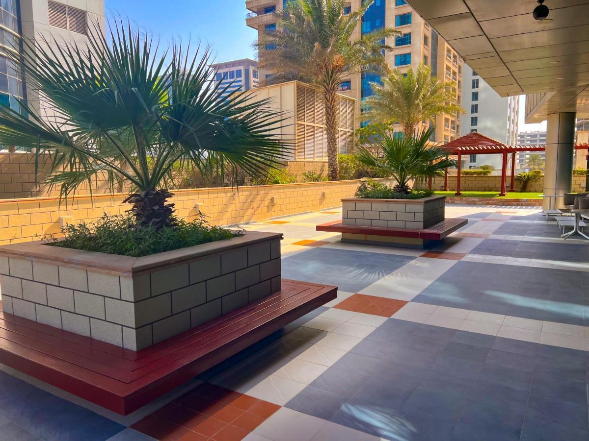 Exquisite, Luxe 1Bd Apartment, Unparalleled Sea Views, Prime Dubai Marina Location & Full Kitchen By "La Buena Vida Holiday Homes Exterior photo